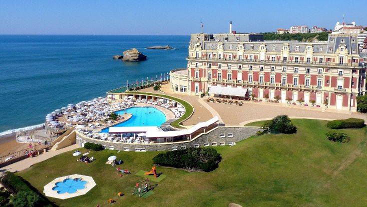 Top 10 Best Luxury Hotels in France